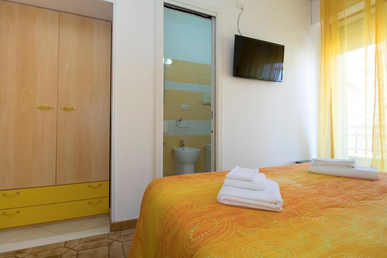 B&B Spiaggia Di Ponente Scicli Eksteriør billede