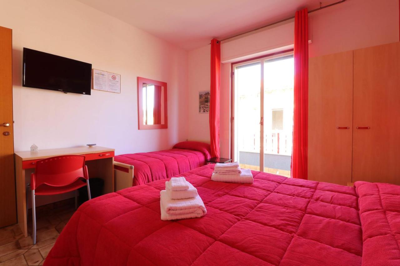 B&B Spiaggia Di Ponente Scicli Eksteriør billede